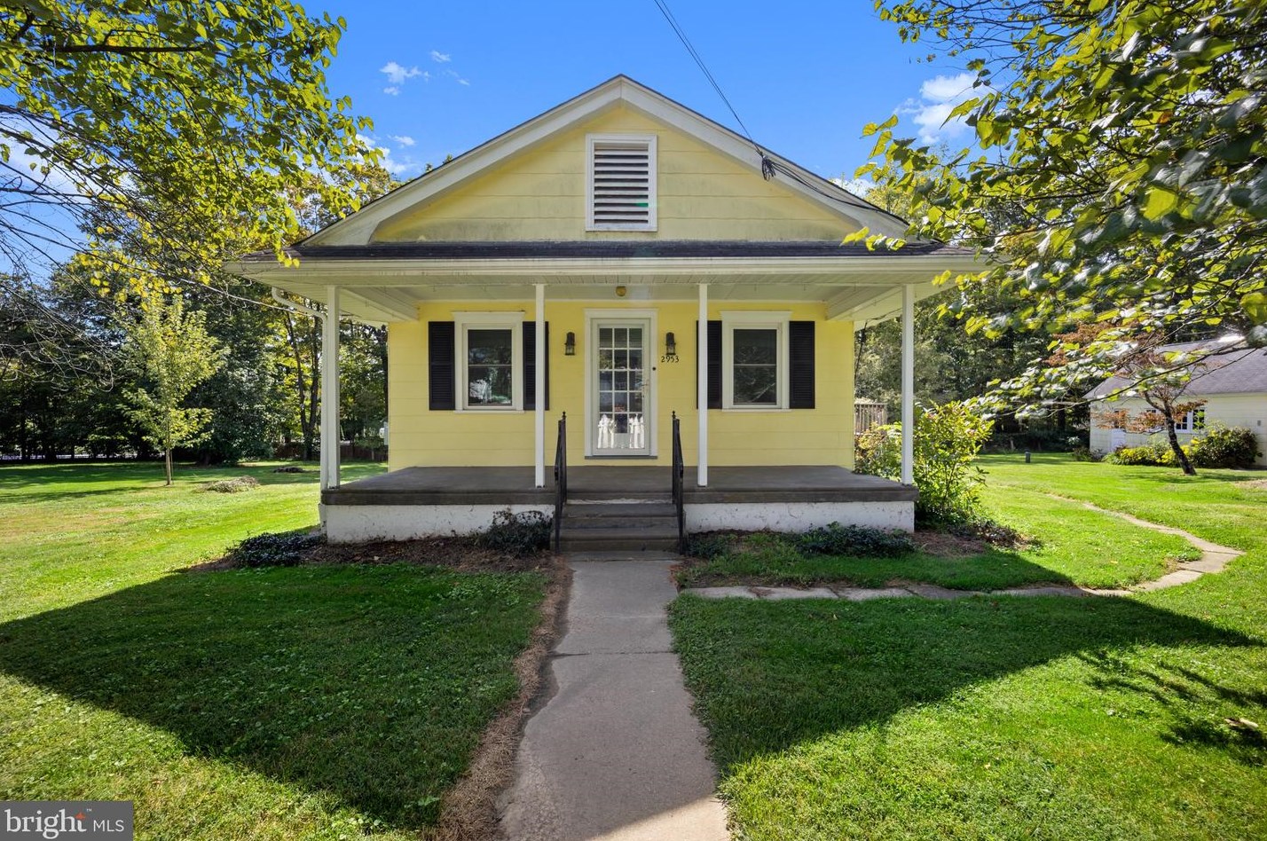 2953 Bridge St, Furlong, PA 18925-1504
