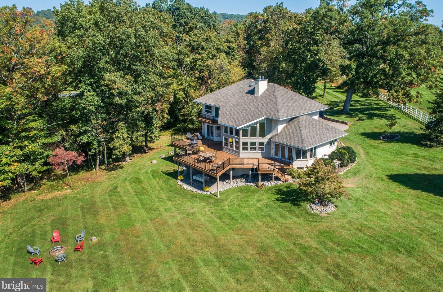 1052 Street Rd, New Hope, PA 18938-9319