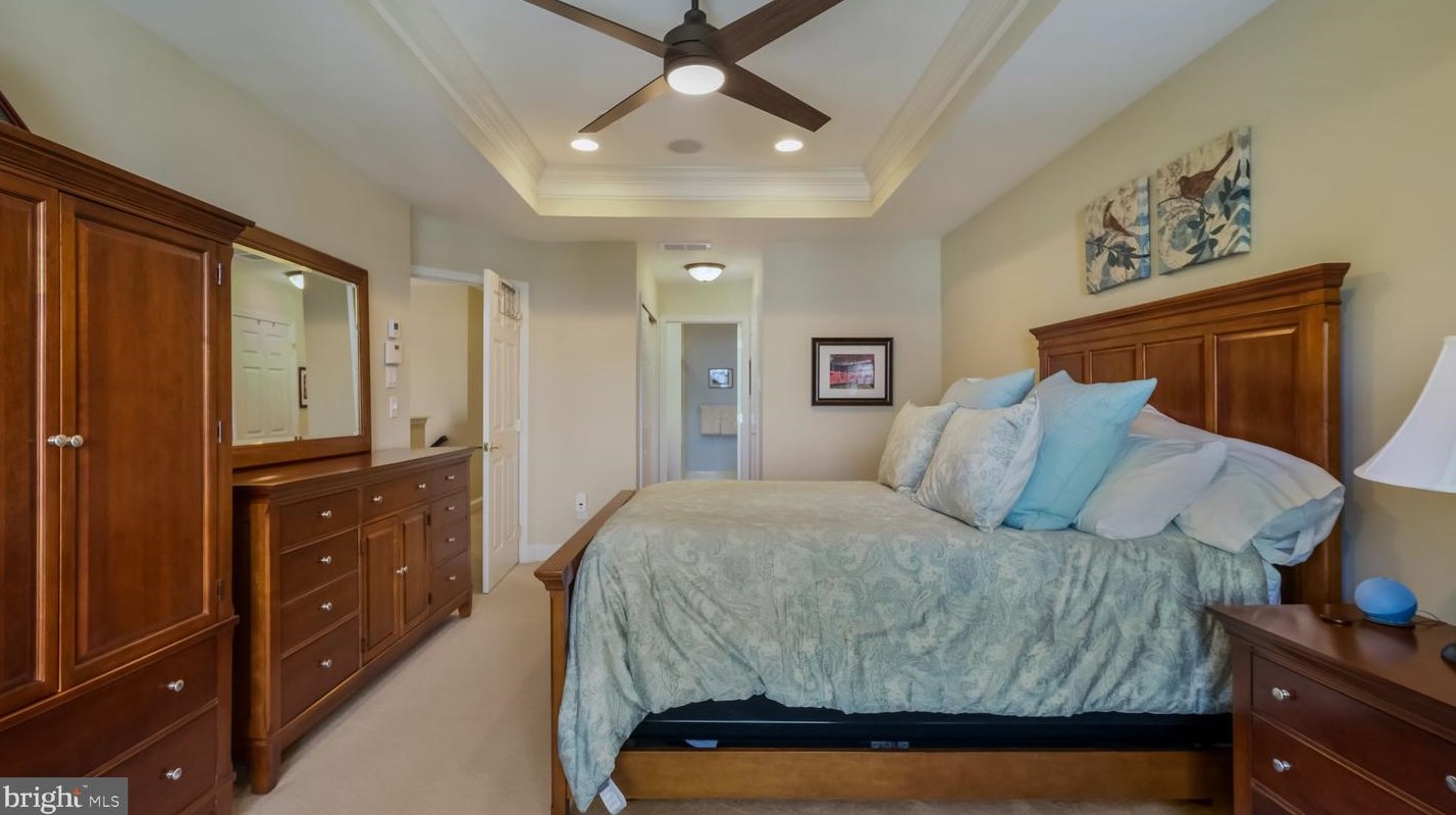 49 Wellington Rd, Upper Makefield PA 18940-3714 exterior