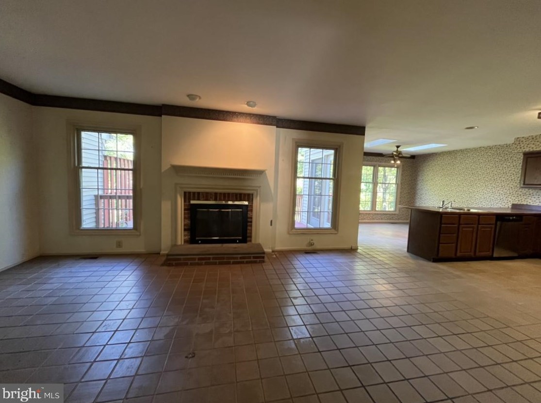 645 Chatham Ct, Chalfont PA 18914-2061 exterior