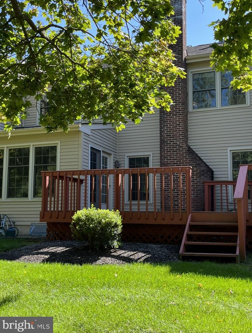 645 Chatham Ct, Chalfont PA 18914-2061 exterior