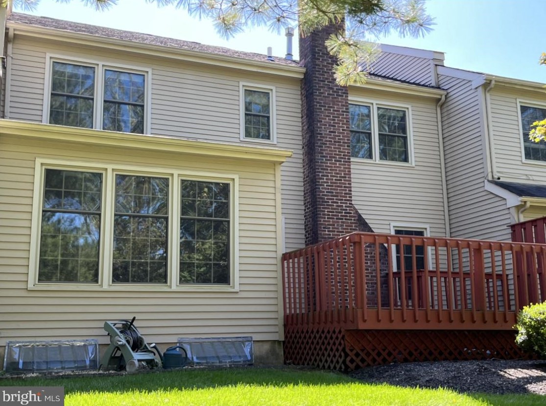 645 Chatham Ct, Chalfont PA 18914-2061 exterior