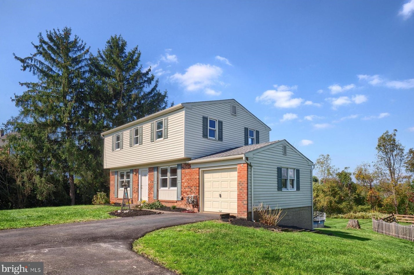 109 North Ln, Chalfont, PA 18914