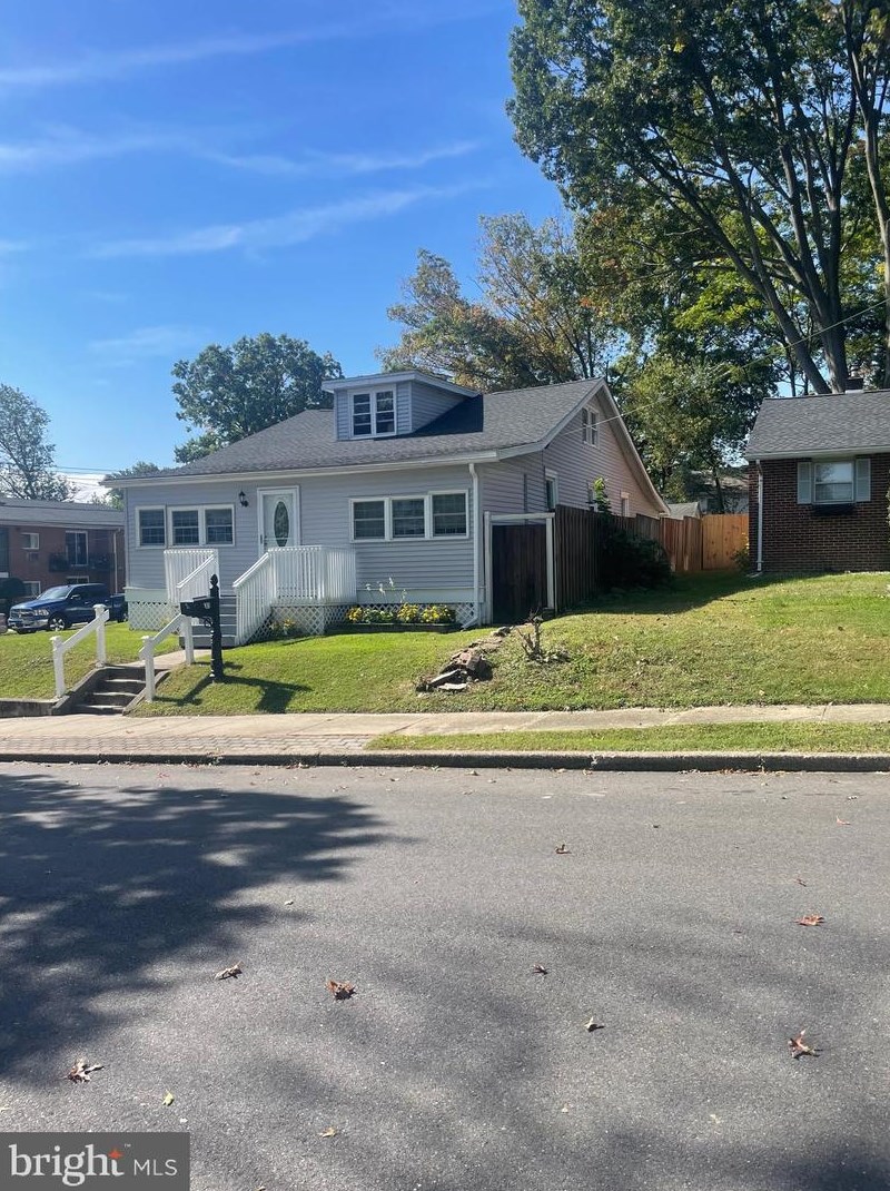 101 Legion Ave, Yardley, PA 19067