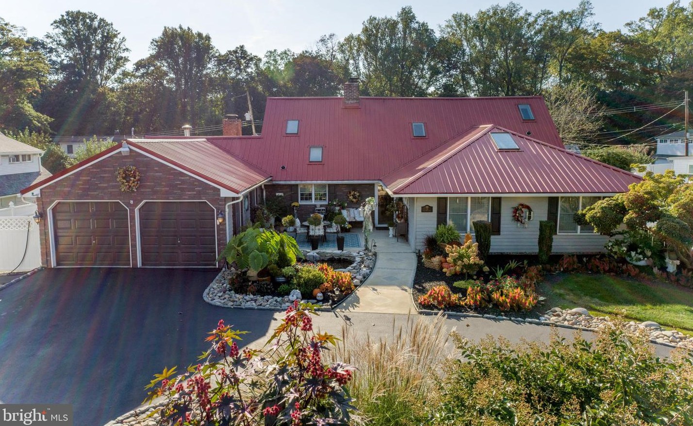 24 Rose Apple Rd, Levittown PA  19056-2318 exterior