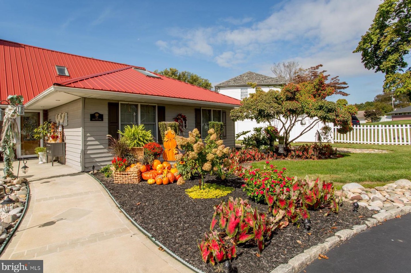 24 Rose Apple Rd, Levittown PA  19056-2318 exterior