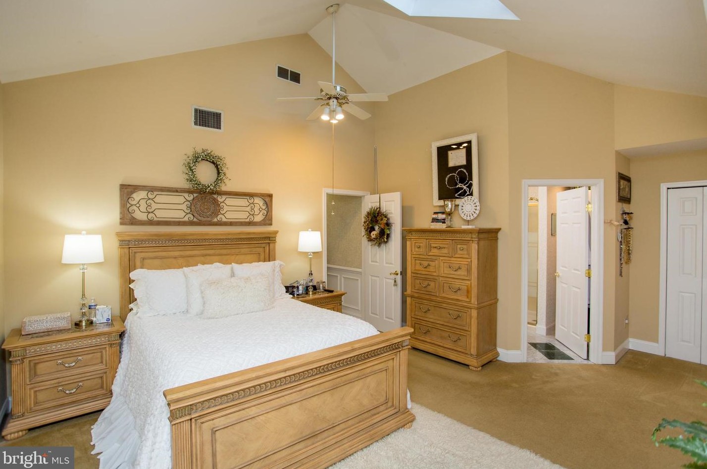 24 Rose Apple Rd, Levittown PA  19056-2318 exterior