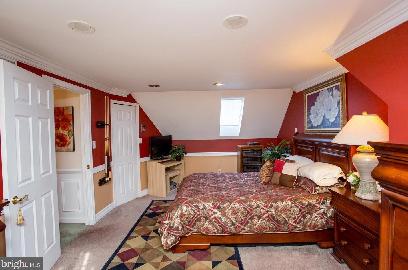 24 Rose Apple Rd, Levittown PA  19056-2318 exterior