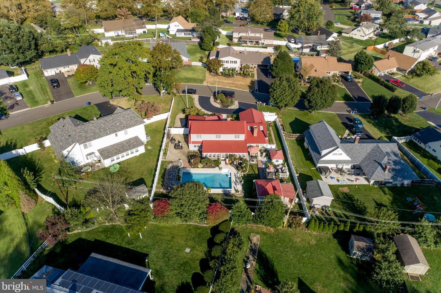 24 Rose Apple Rd, Levittown PA  19056-2318 exterior