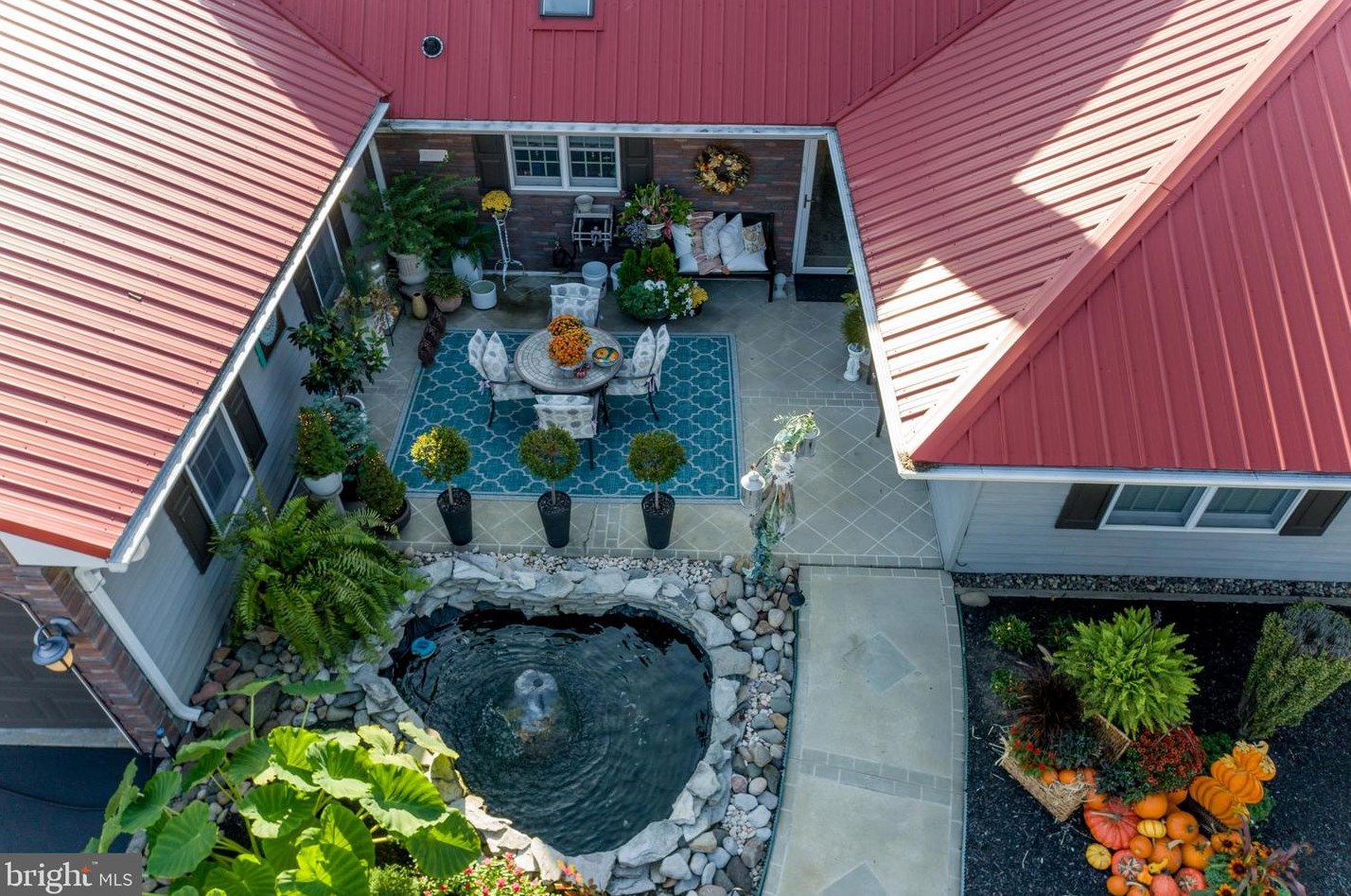 24 Rose Apple Rd, Levittown PA  19056-2318 exterior