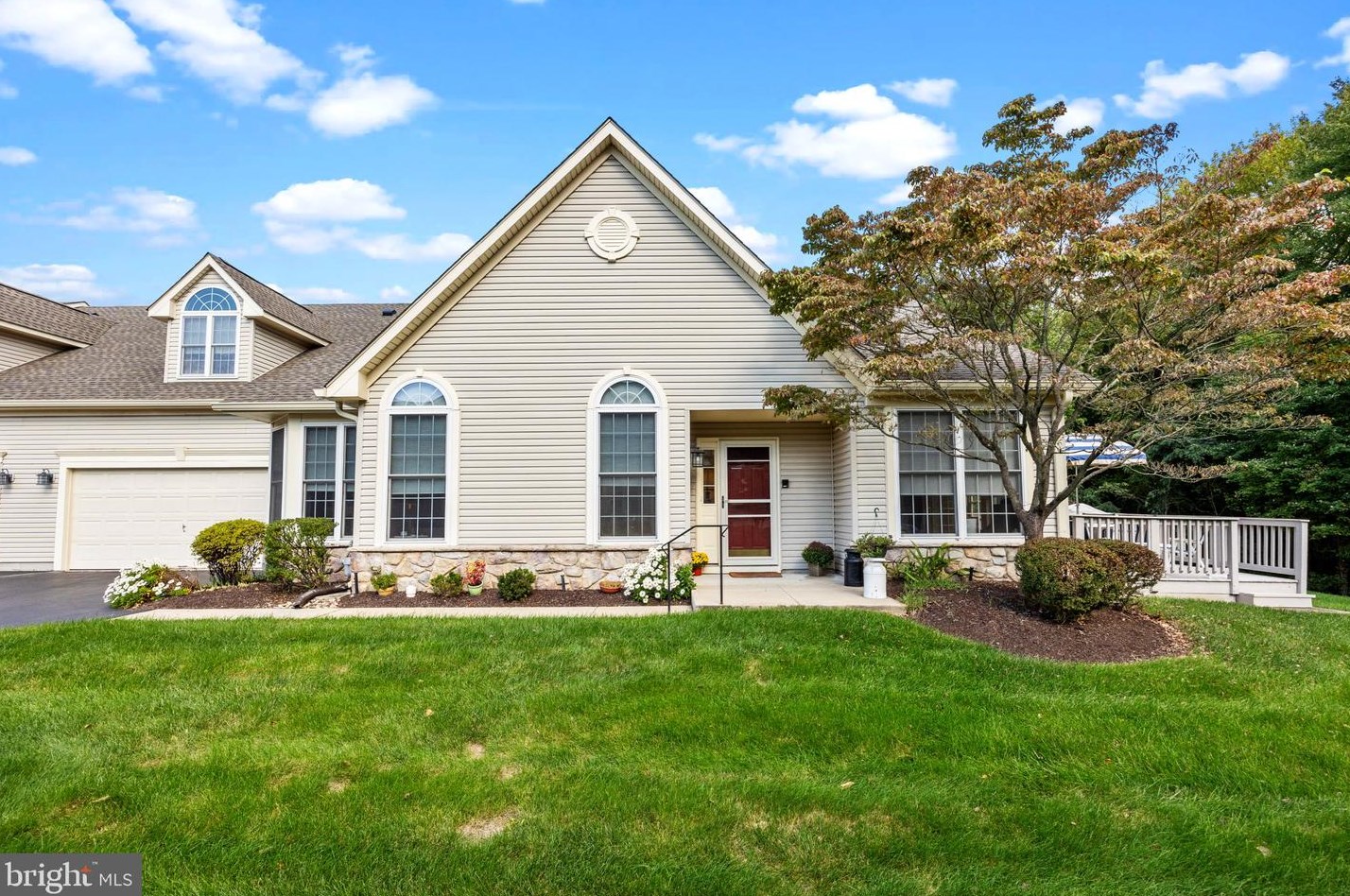 944 Daylily Dr, Langhorne, PA 19047-1795