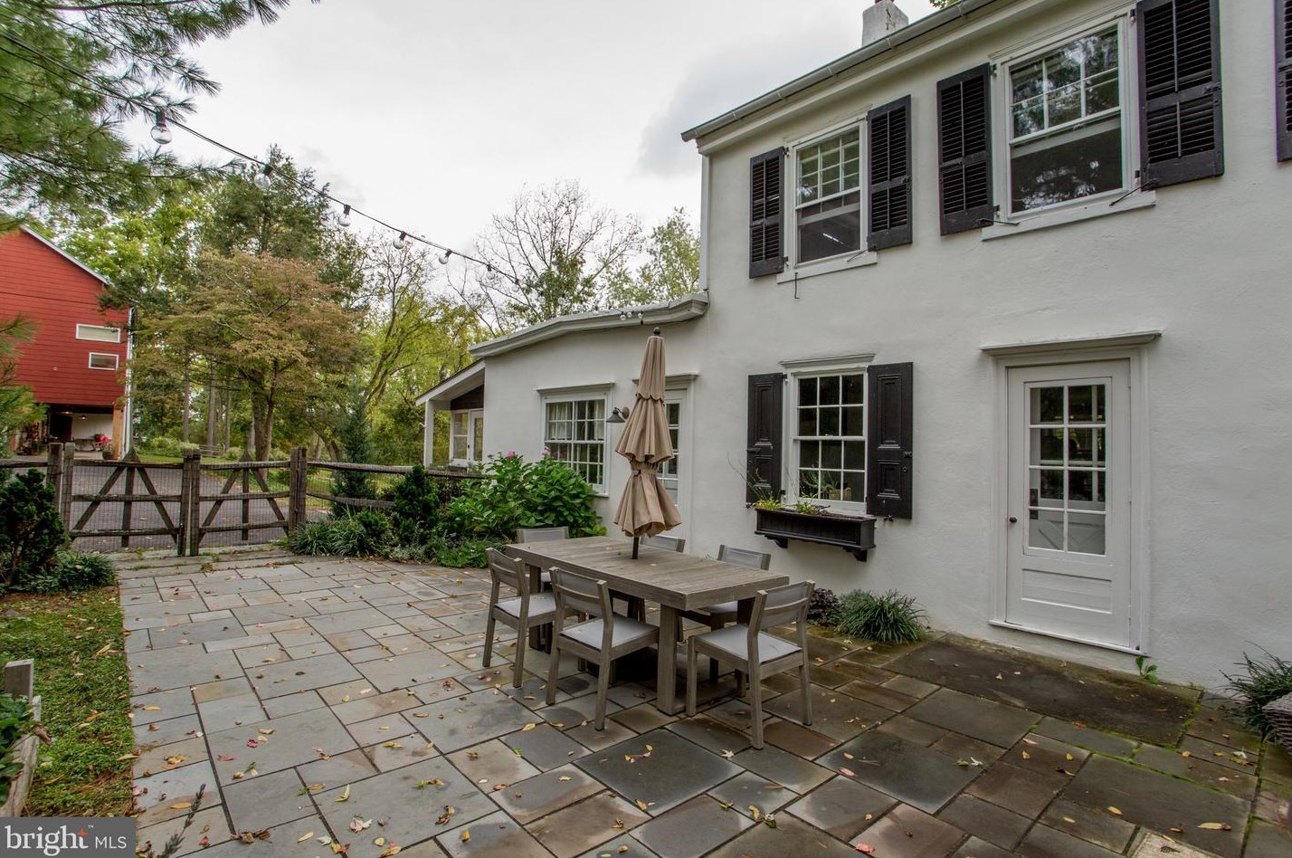 28 Wilson Ave, Chalfont, PA 18914-3011