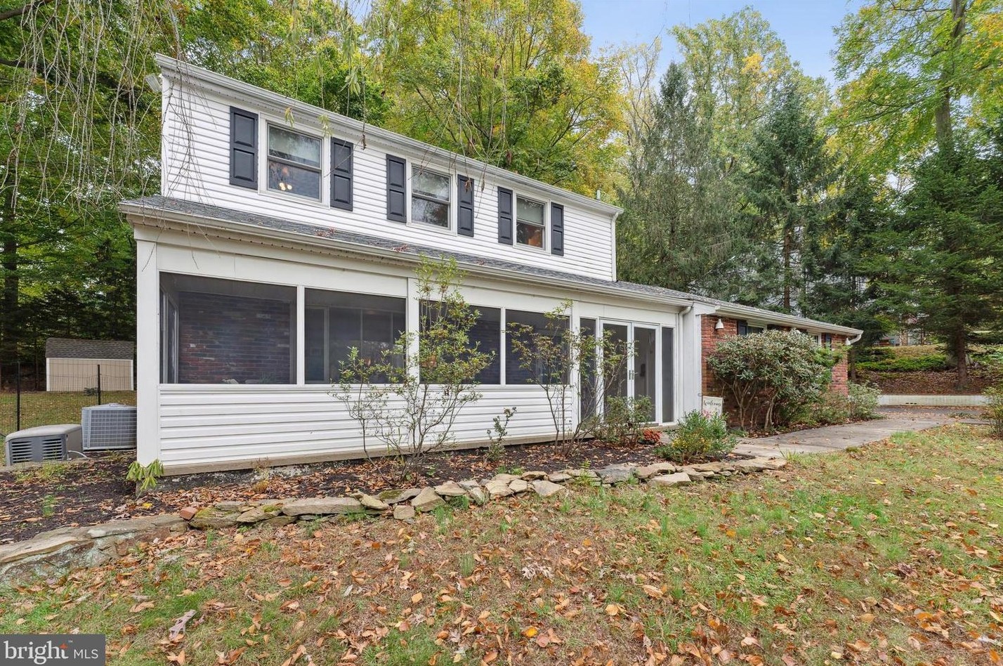 77 Wood Stream Dr, Langhorne, PA 19053-1507