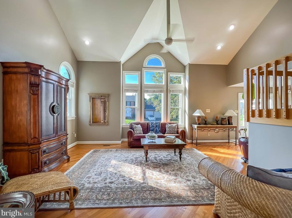 49 Gunning Ln, Langhorne, PA 19047-8541