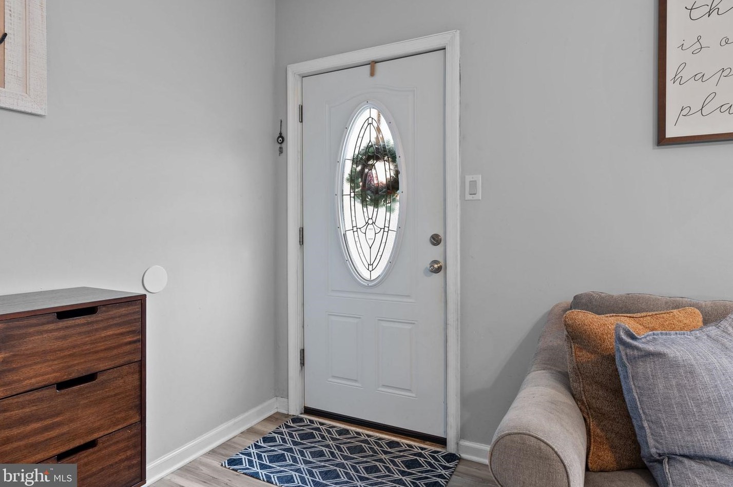 112 Windham Ct, Upper Makefield PA  18940-1749 exterior