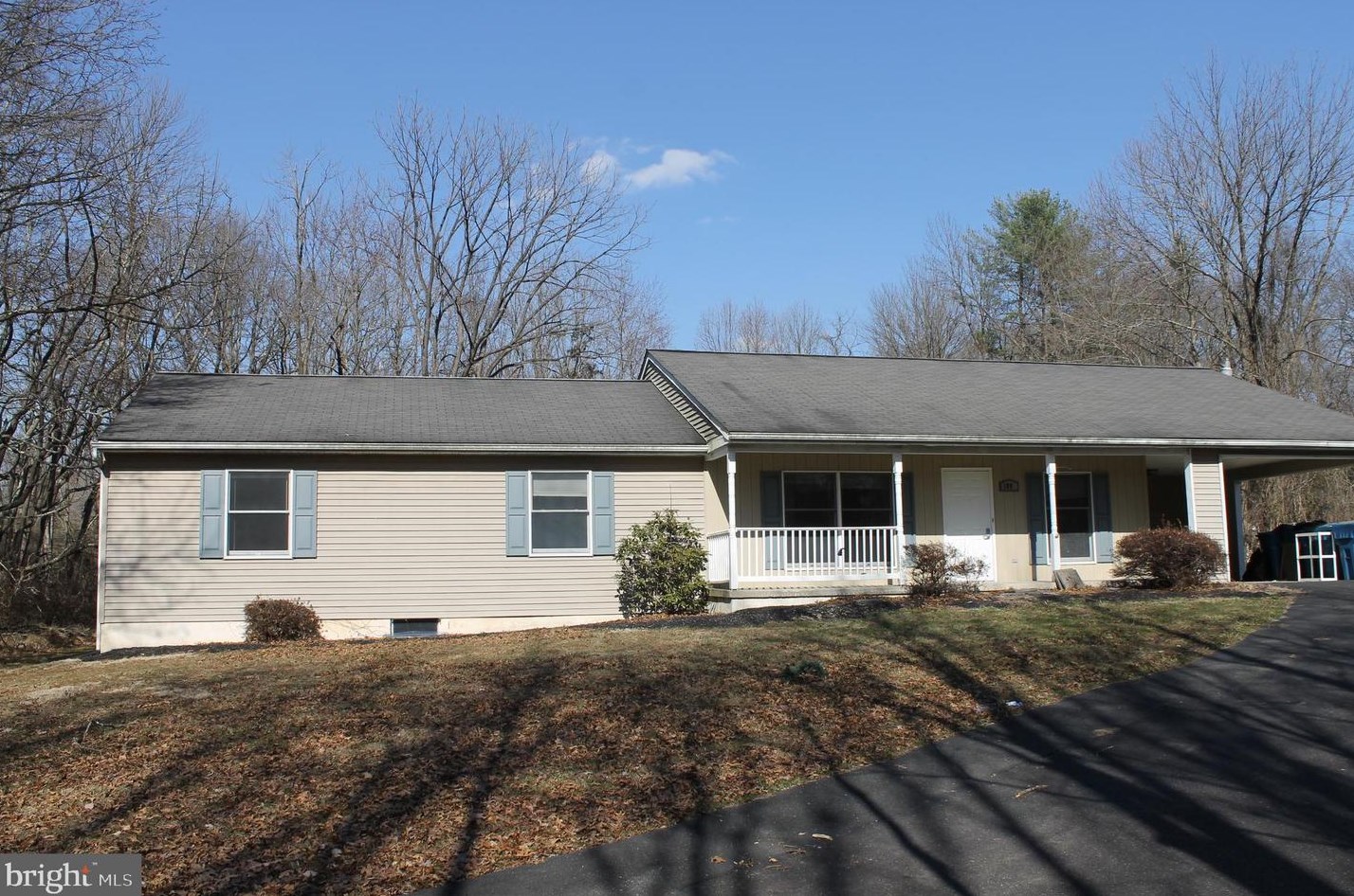 1001 Thousand Acre Rd, Sellersville PA  18960-1051 exterior