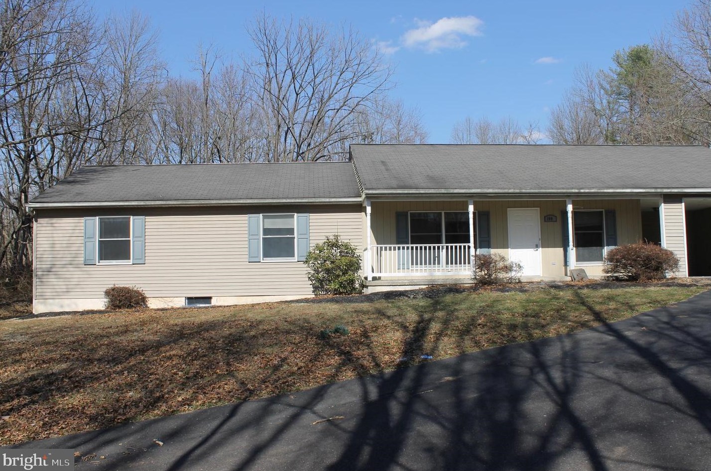 1001 Thousand Acre Rd, Sellersville PA  18960-1051 exterior