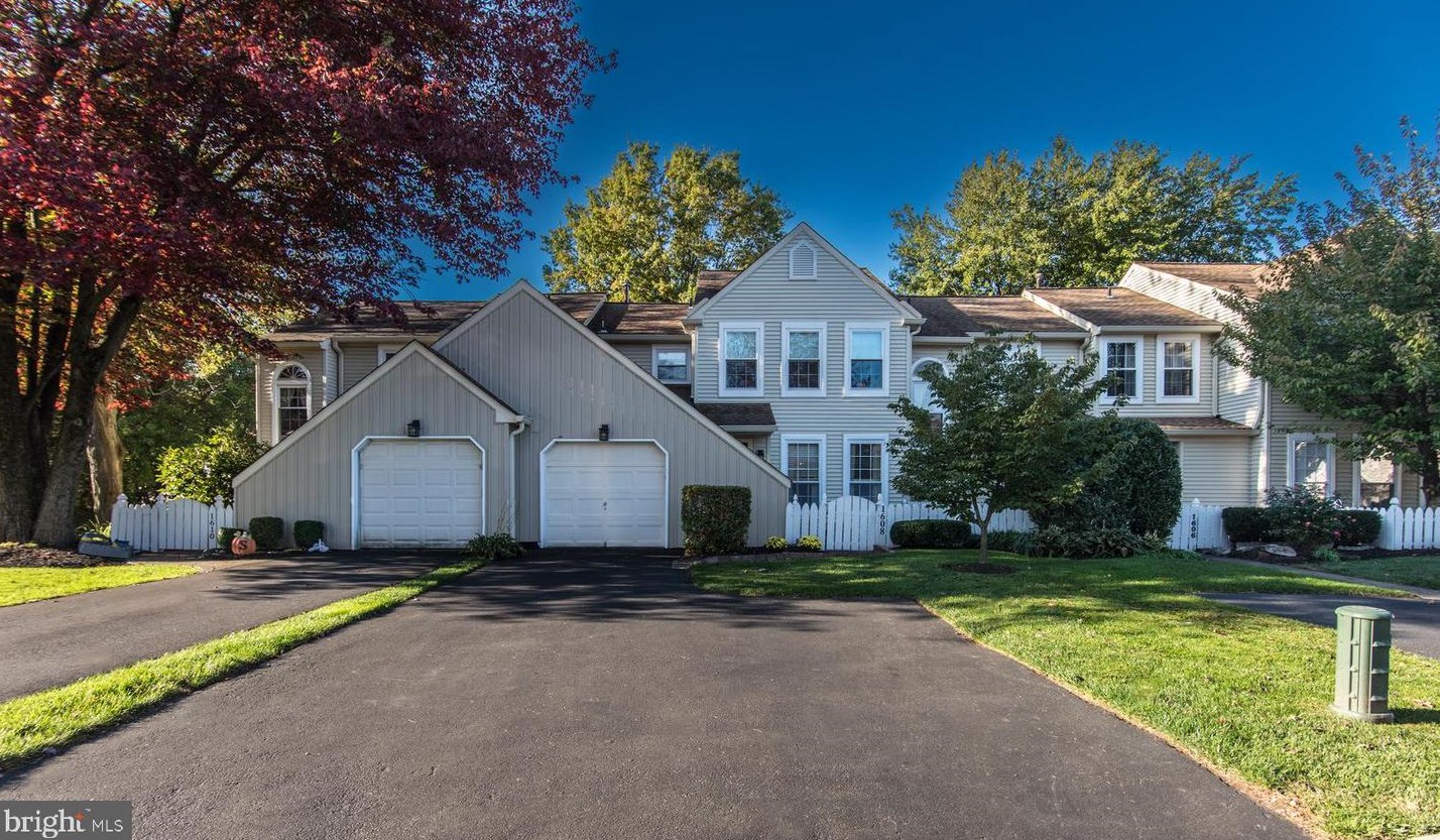 1608 Mcnelis Dr, Southampton, PA 18966