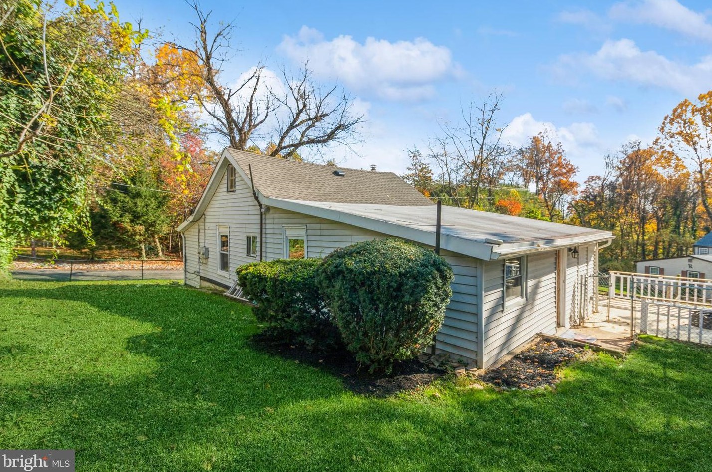 954 Highland Ave, Langhorne, PA 19047