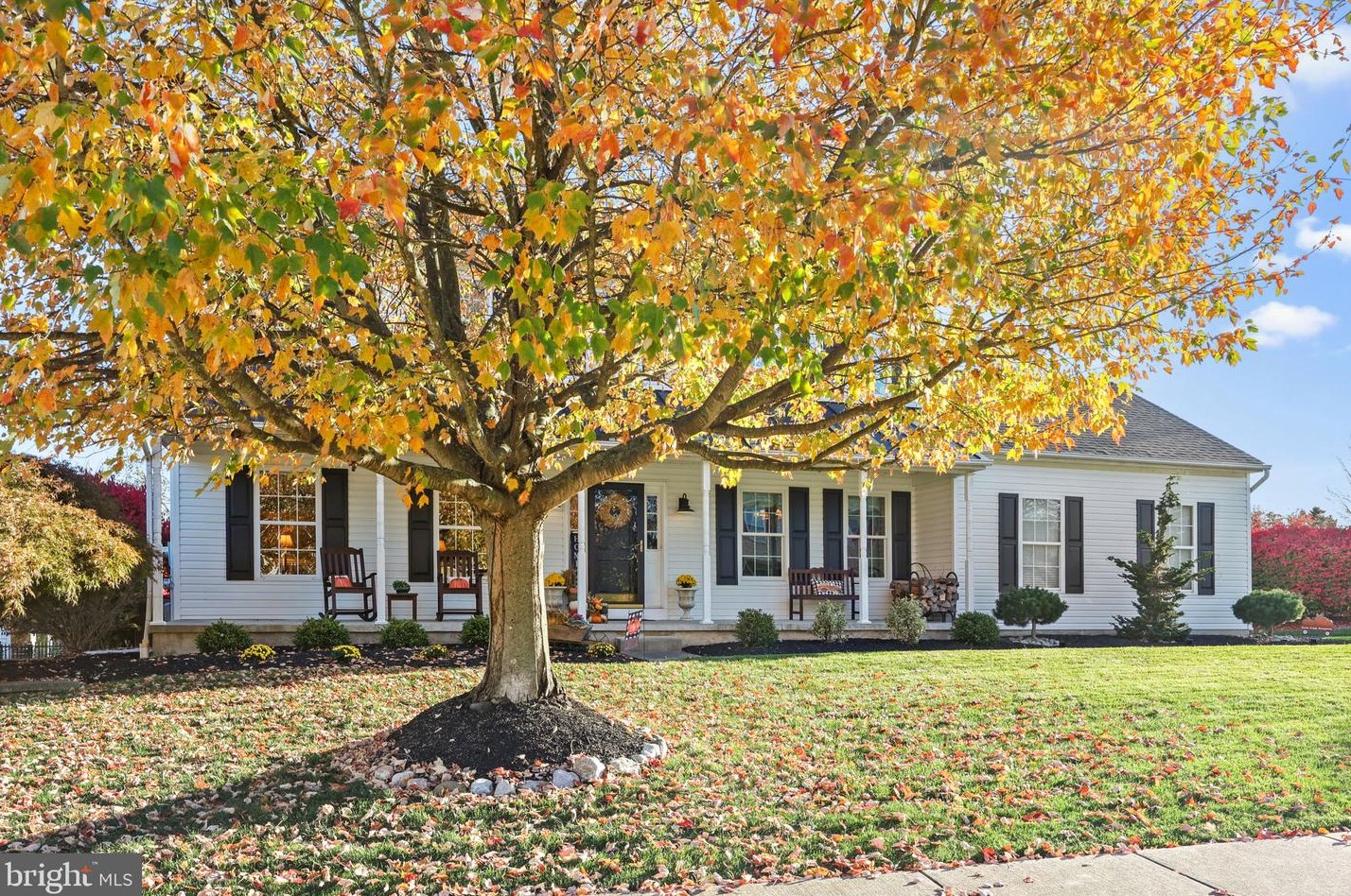 123 Kings Ct, Chalfont, PA 18914