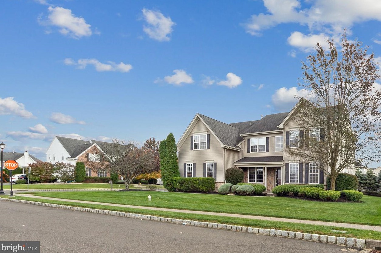 2136 Lincolnshire Rd, Furlong, PA 18925-1260