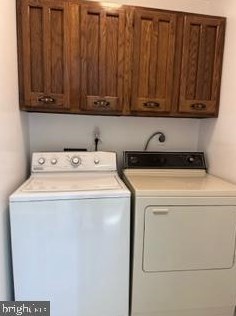 2 Garrison Pl, Upper Makefield PA  18940-1712 exterior