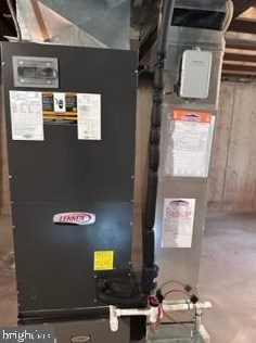 2 Garrison Pl, Upper Makefield PA  18940-1712 exterior