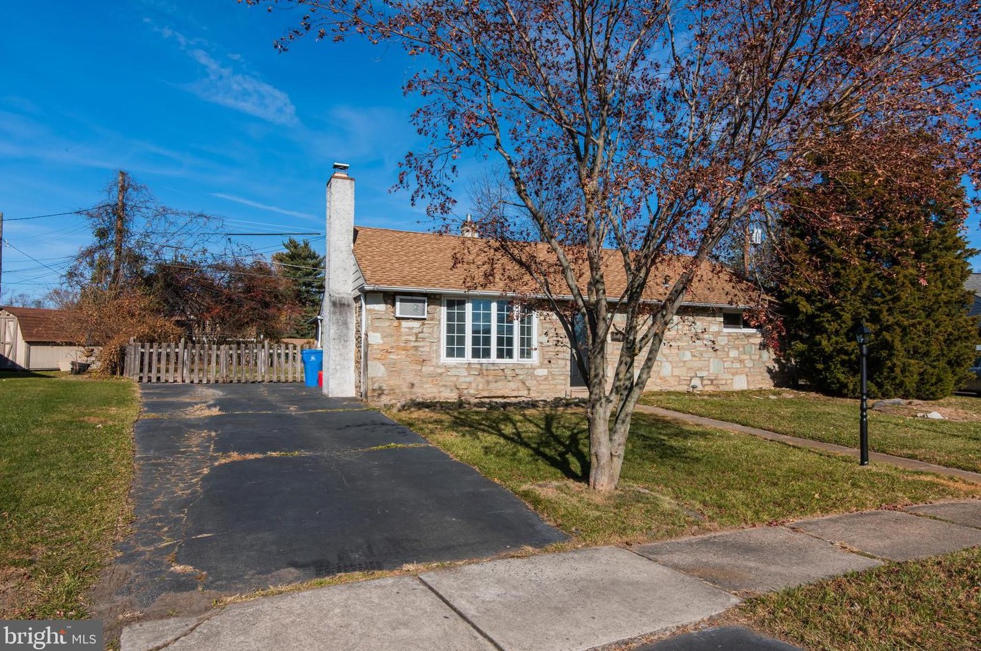 2524 Green Ave, Edgely, PA 19007