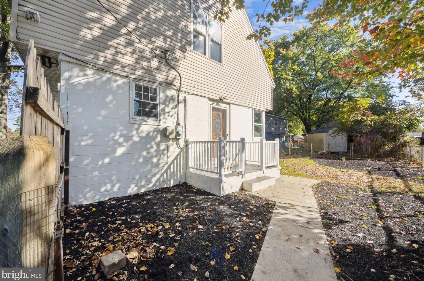 5504 Schumacher Dr, Edgely, PA 19007