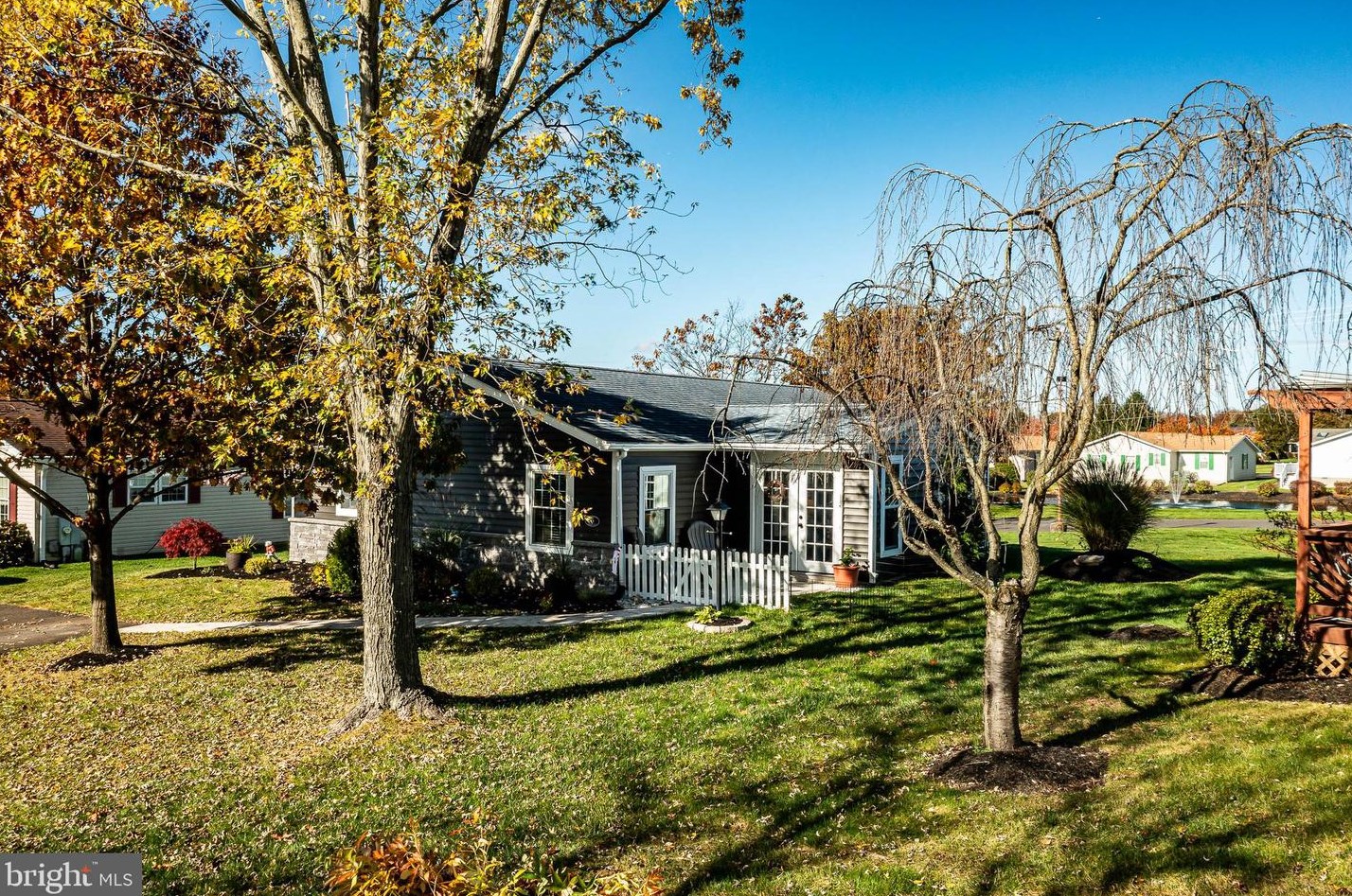 6 Juniper Cir, New Hope, PA 18938