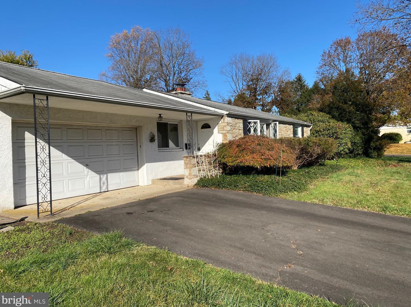 104 Pine Ln, Yardley, PA 19067