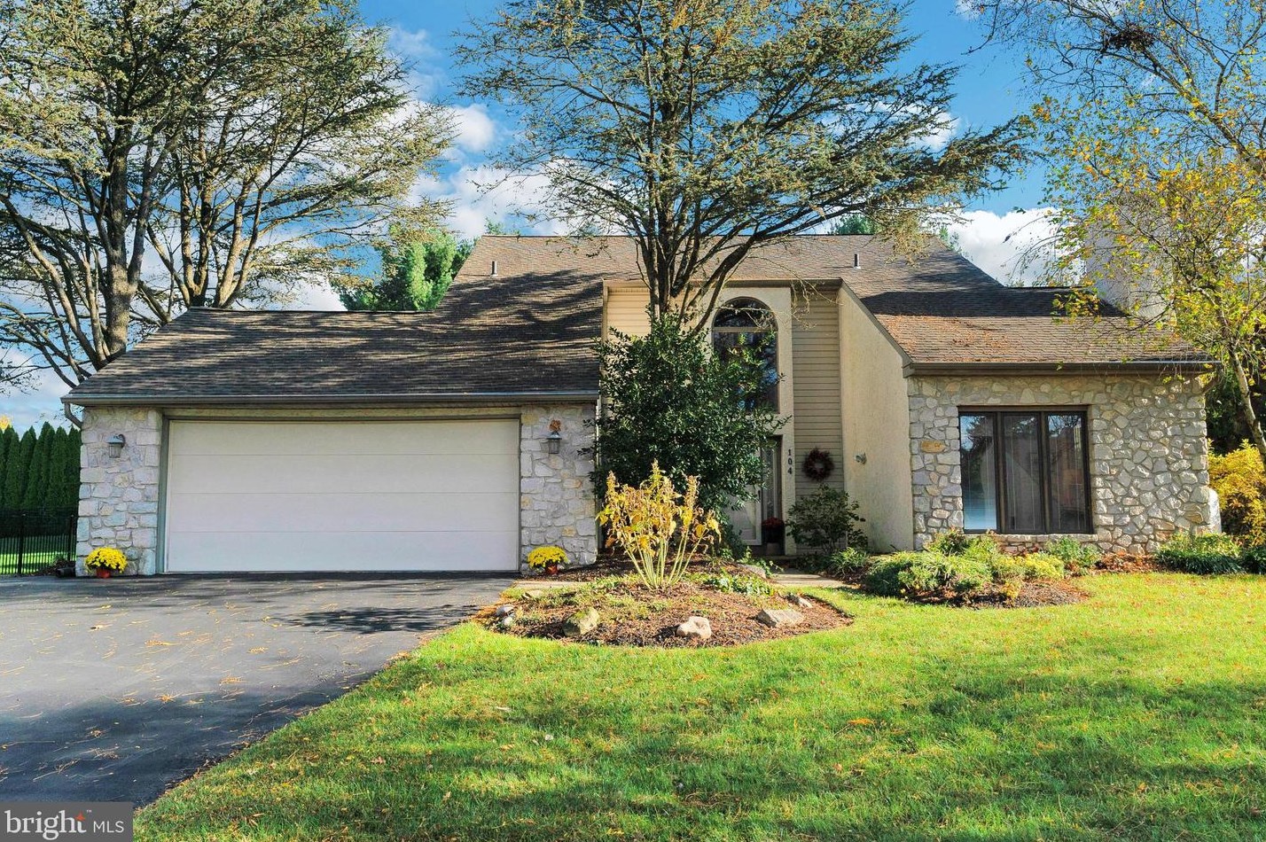104 Belle View Way, Chalfont, PA 18914