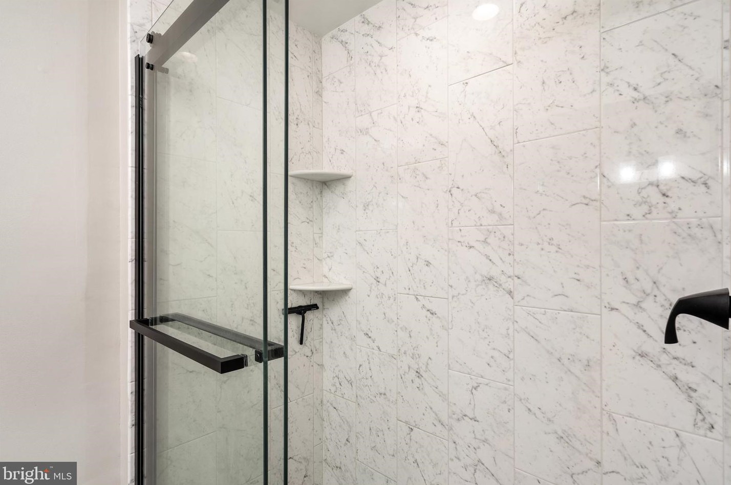 72 Greenridge Cir, Upper Makefield PA  18940-2355 exterior