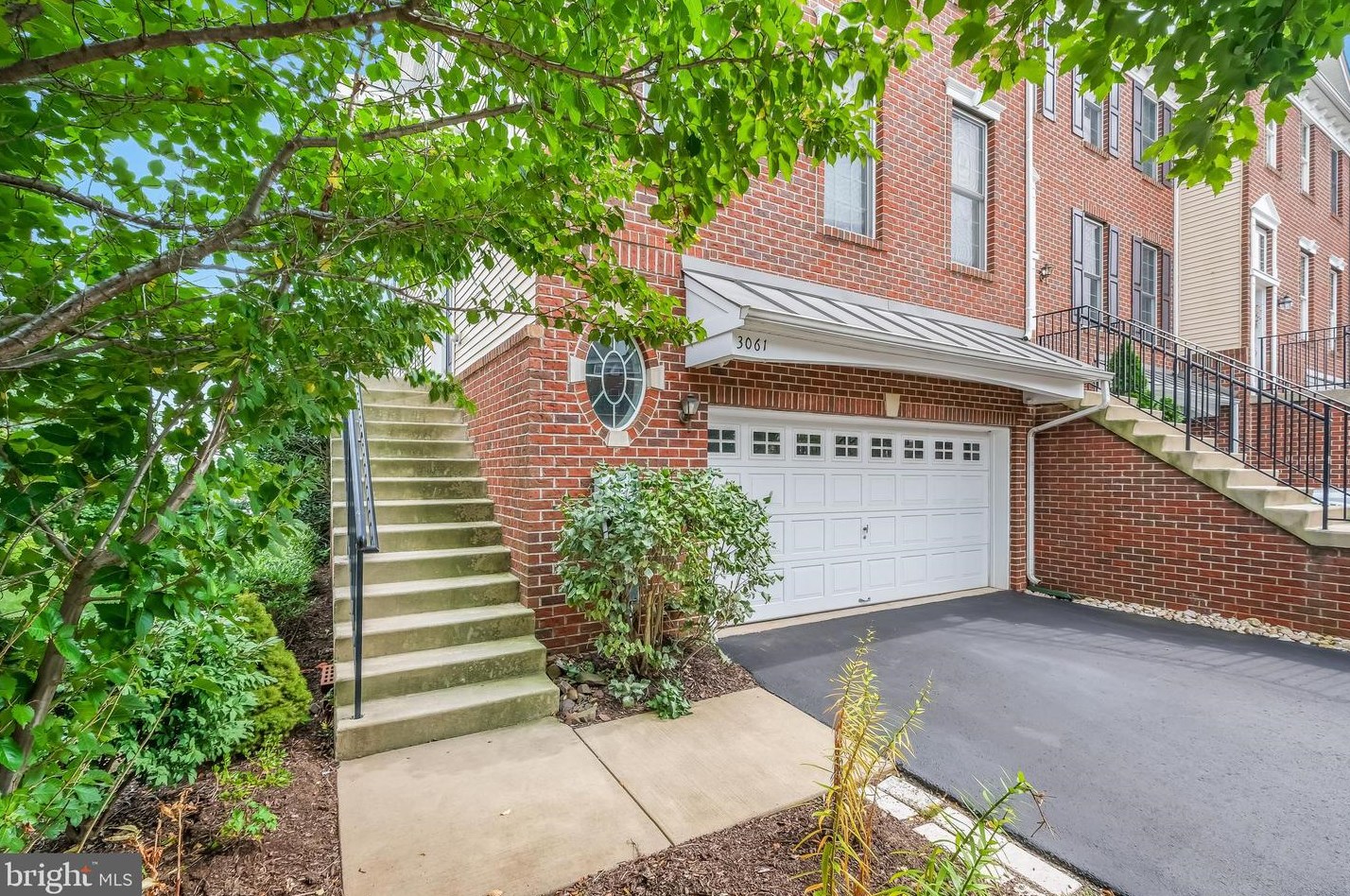 3061 Dorchester St E, Furlong, PA 18925