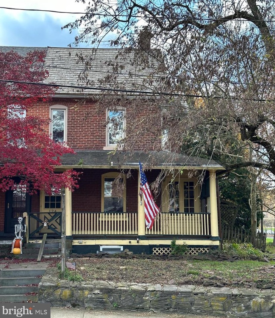 124 N Walnut St, Perkasie, PA 18944
