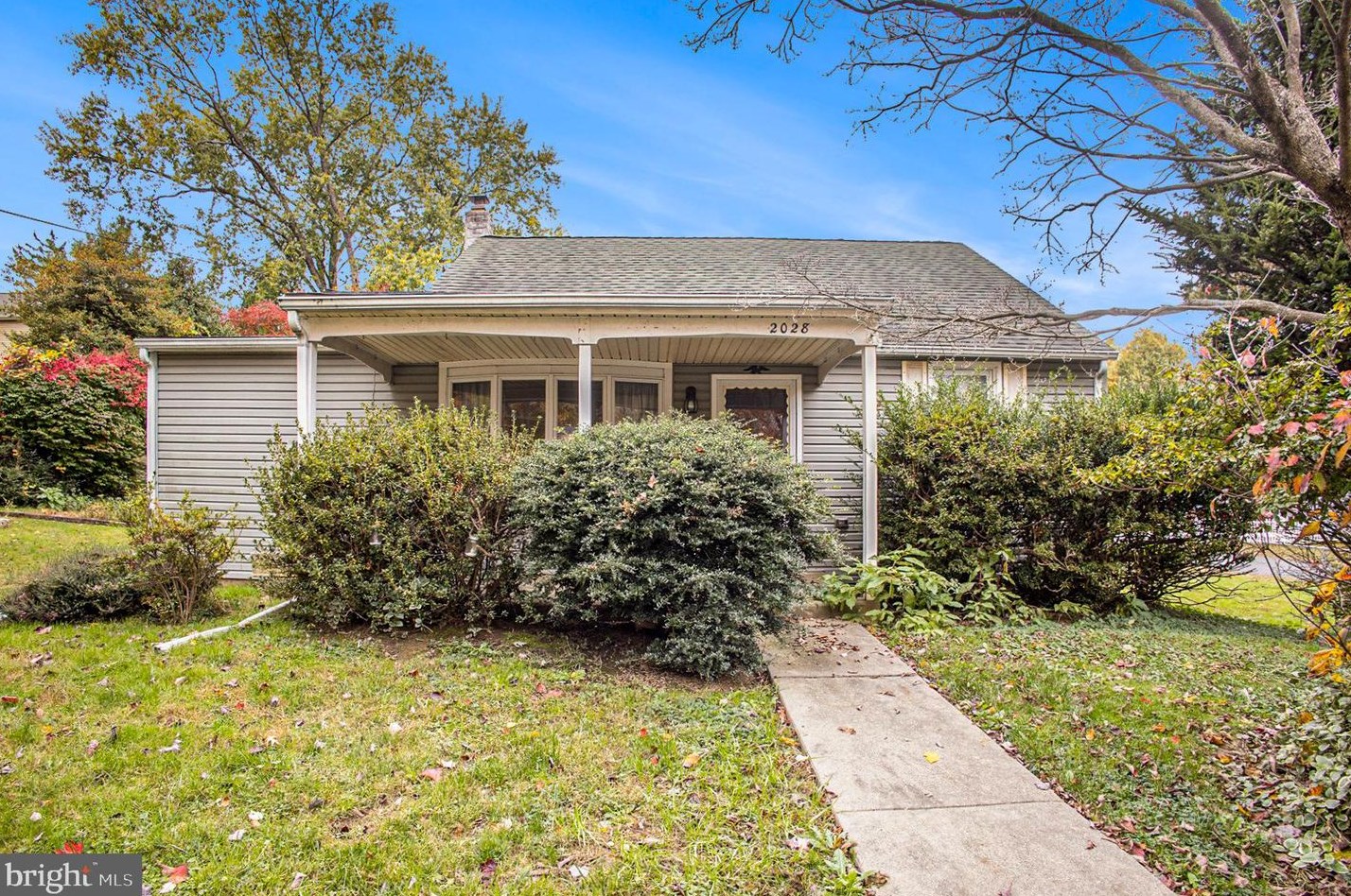 2028 Valley Rd, Langhorne, PA 19053-3519