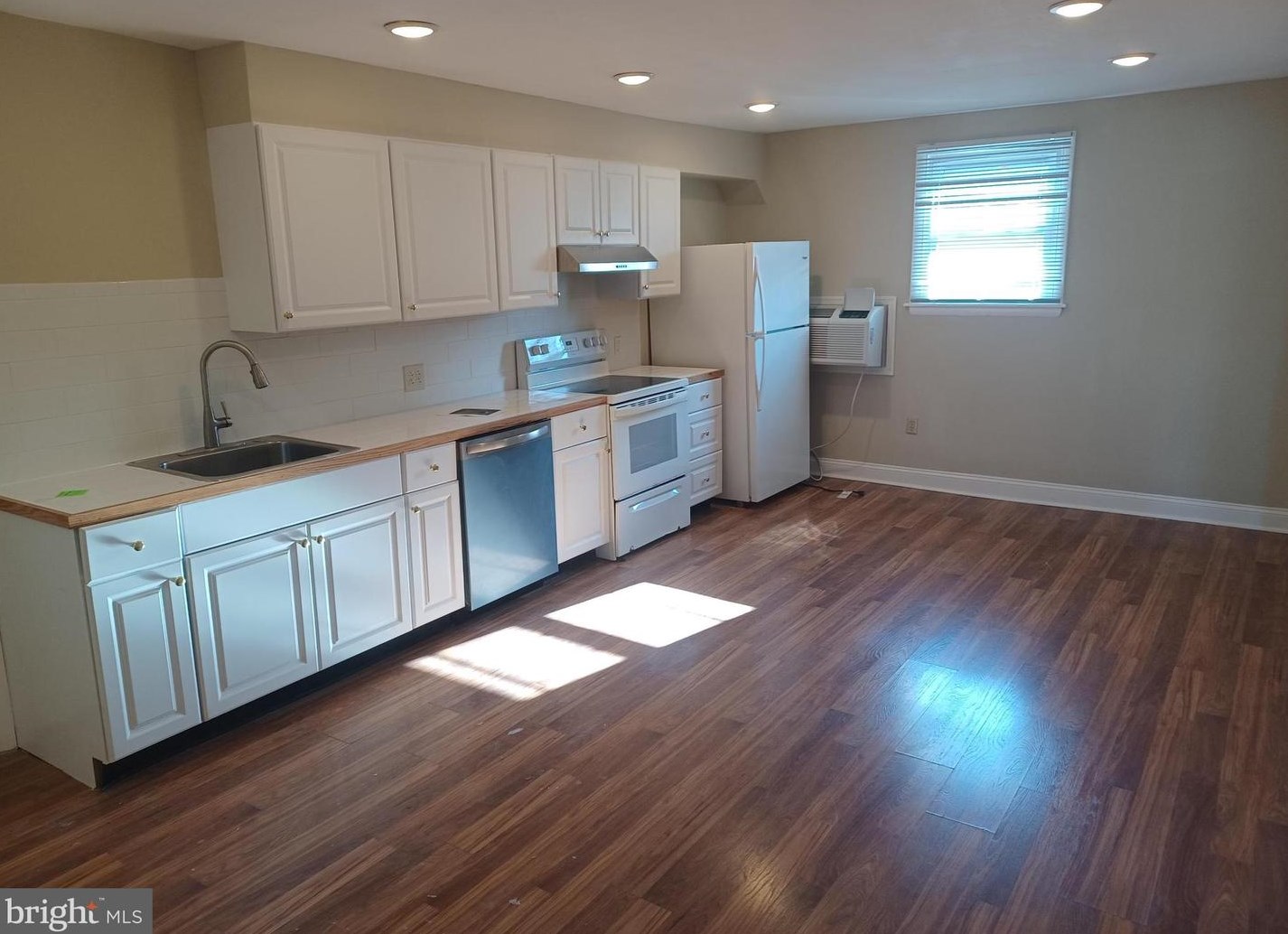 43 Durham Rd, Langhorne, PA 19047