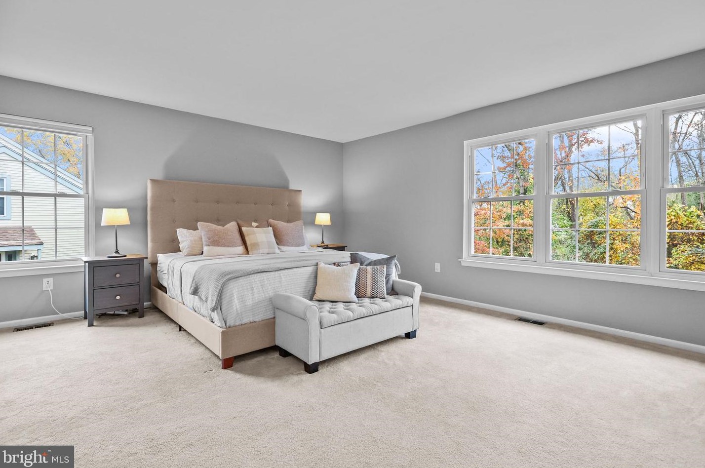 31 Laurel Cir, Upper Makefield PA  18940-3256 exterior