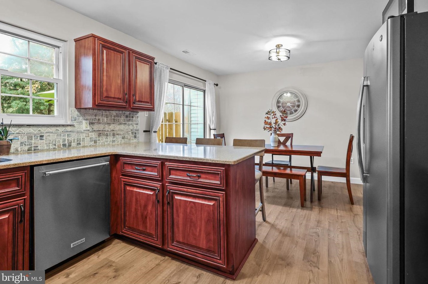 31 Laurel Cir, Upper Makefield PA  18940-3256 exterior