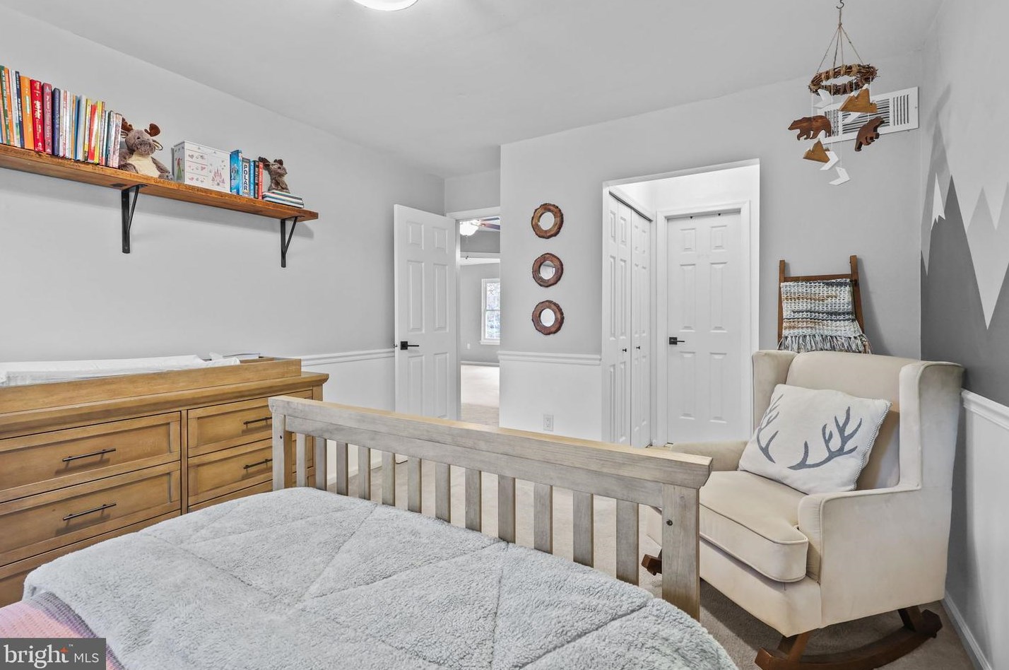 31 Laurel Cir, Upper Makefield PA  18940-3256 exterior