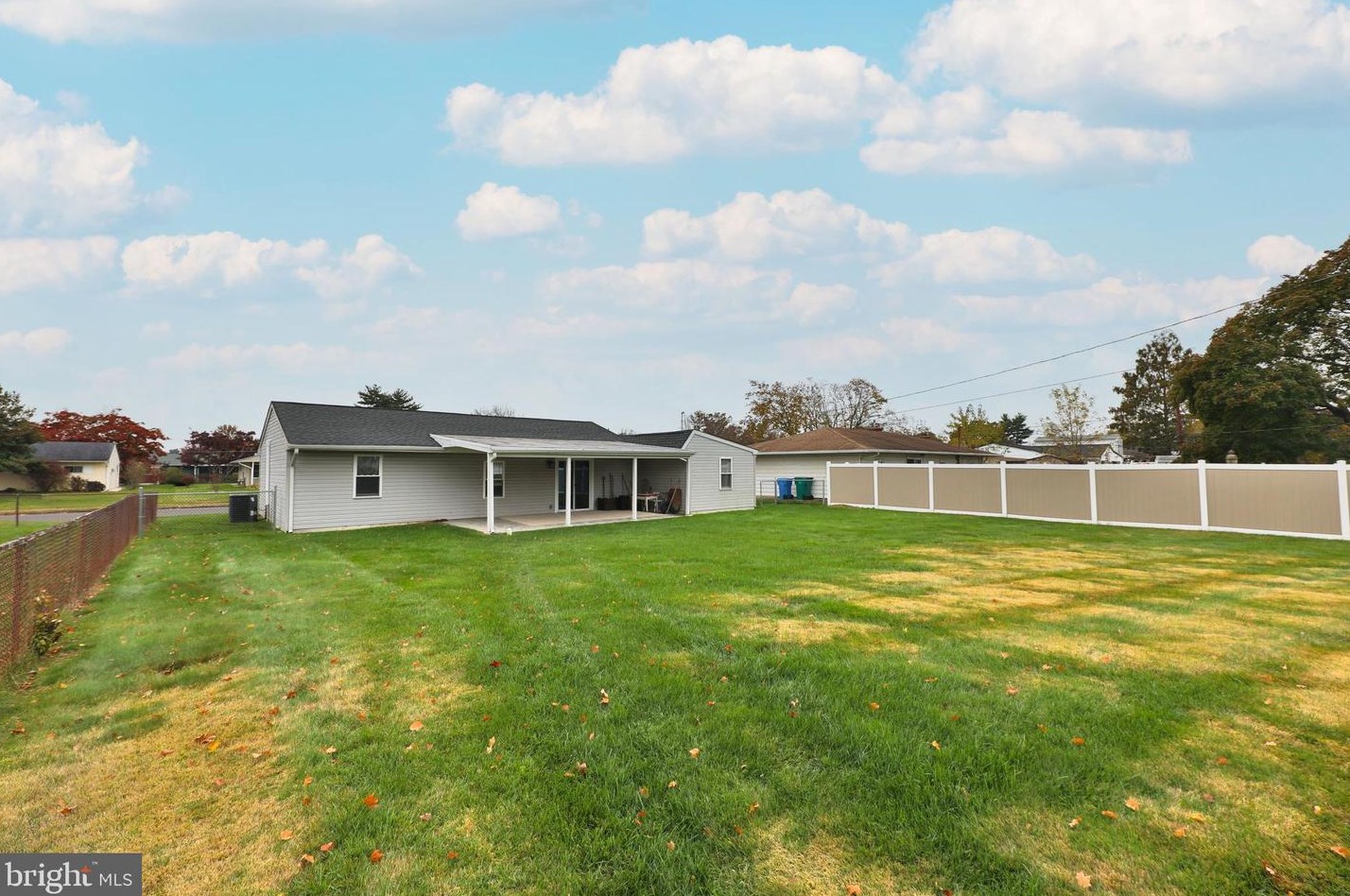 57 Greenbrook Dr, Levittown PA  19055-1915 exterior