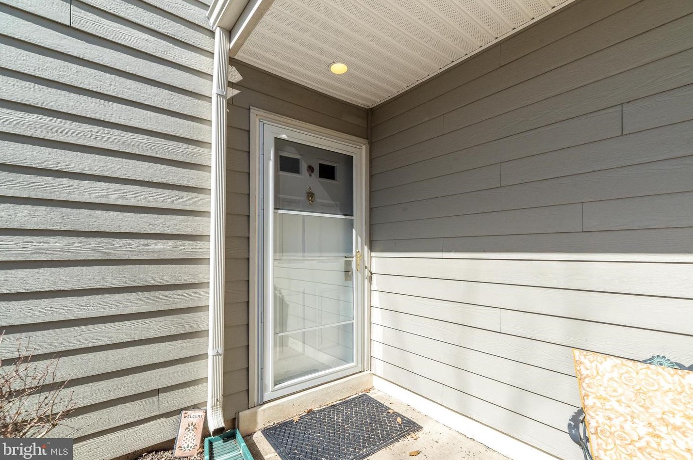 403 Henley Ct, Gardenville PA  18901-2548 exterior