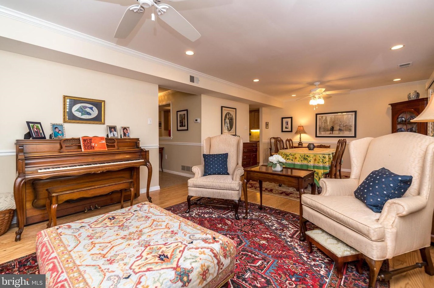 403 Henley Ct, Gardenville PA  18901-2548 exterior