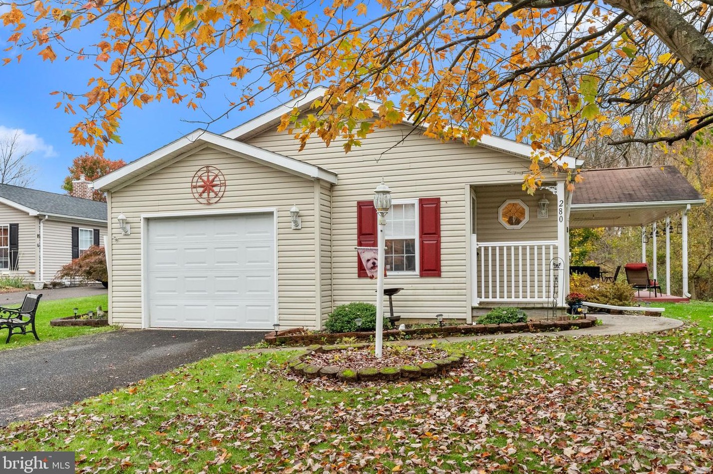 280 Peach Ct, New Hope, PA 18938