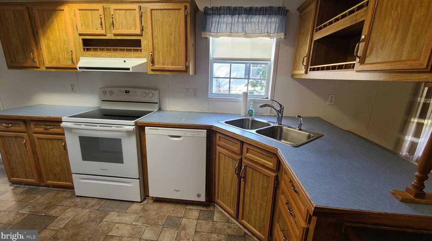26 Williams Way, Sellersville PA  18960-2845 exterior