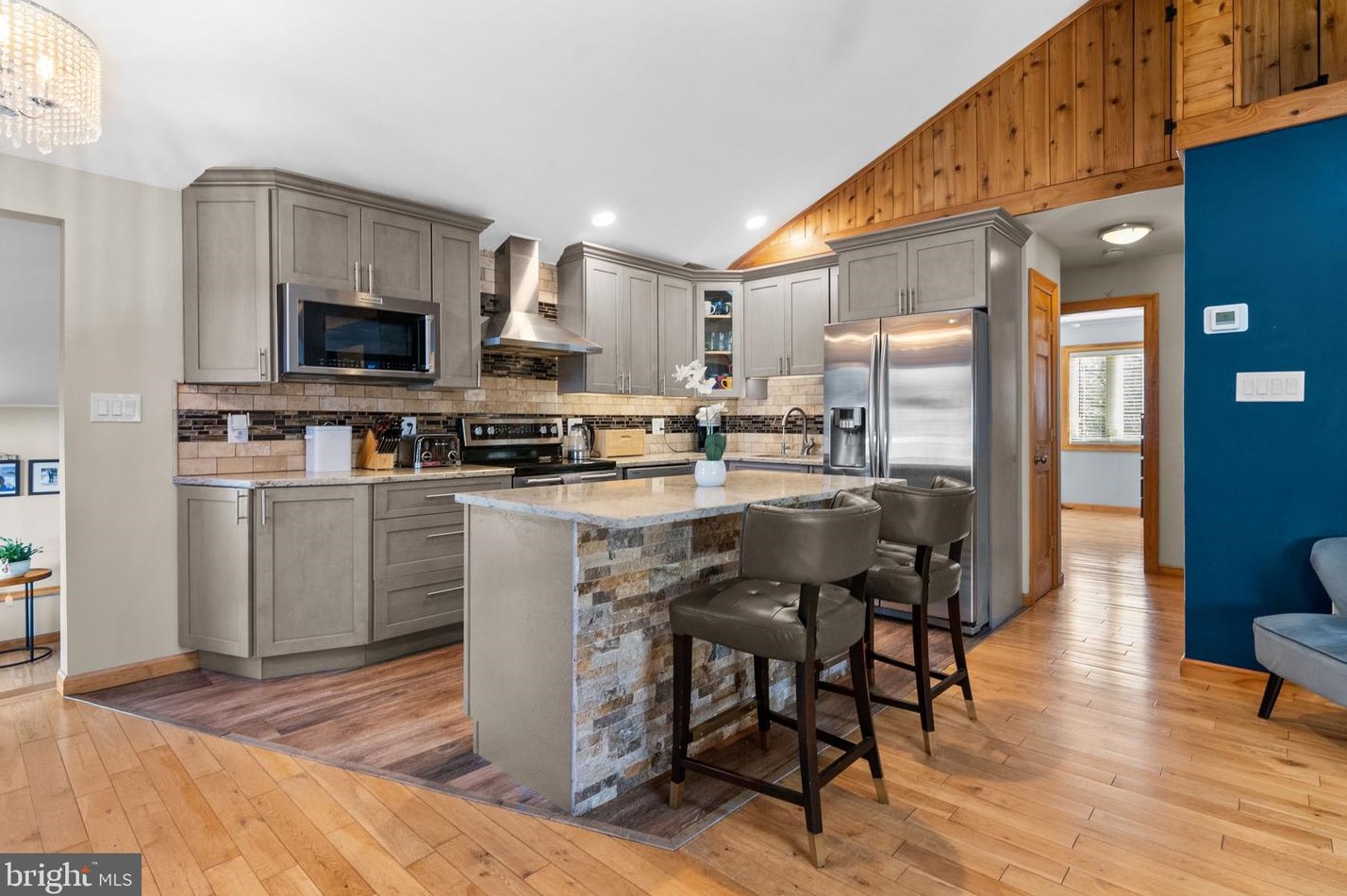 942 Hilton Ave, Langhorne, PA 19053