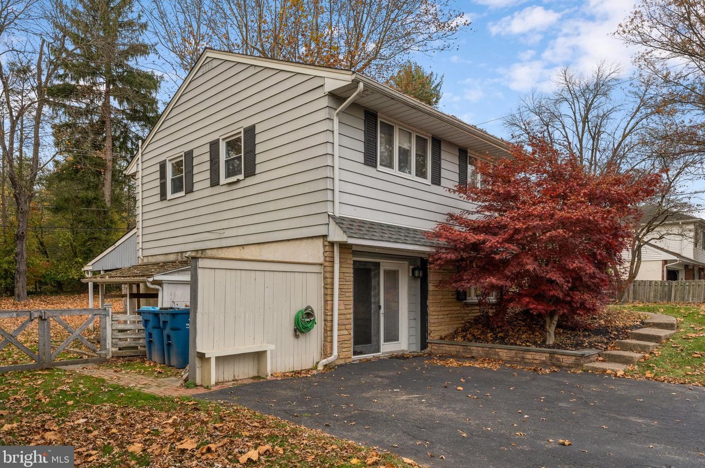 233 Forrest Dr, Chalfont, PA 18914