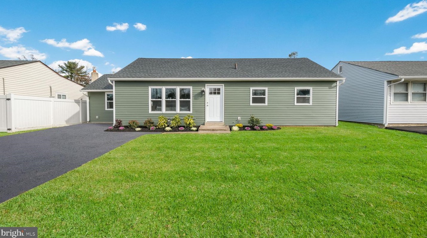 284 Cardiff Rd, Fairless Hills, PA 19030