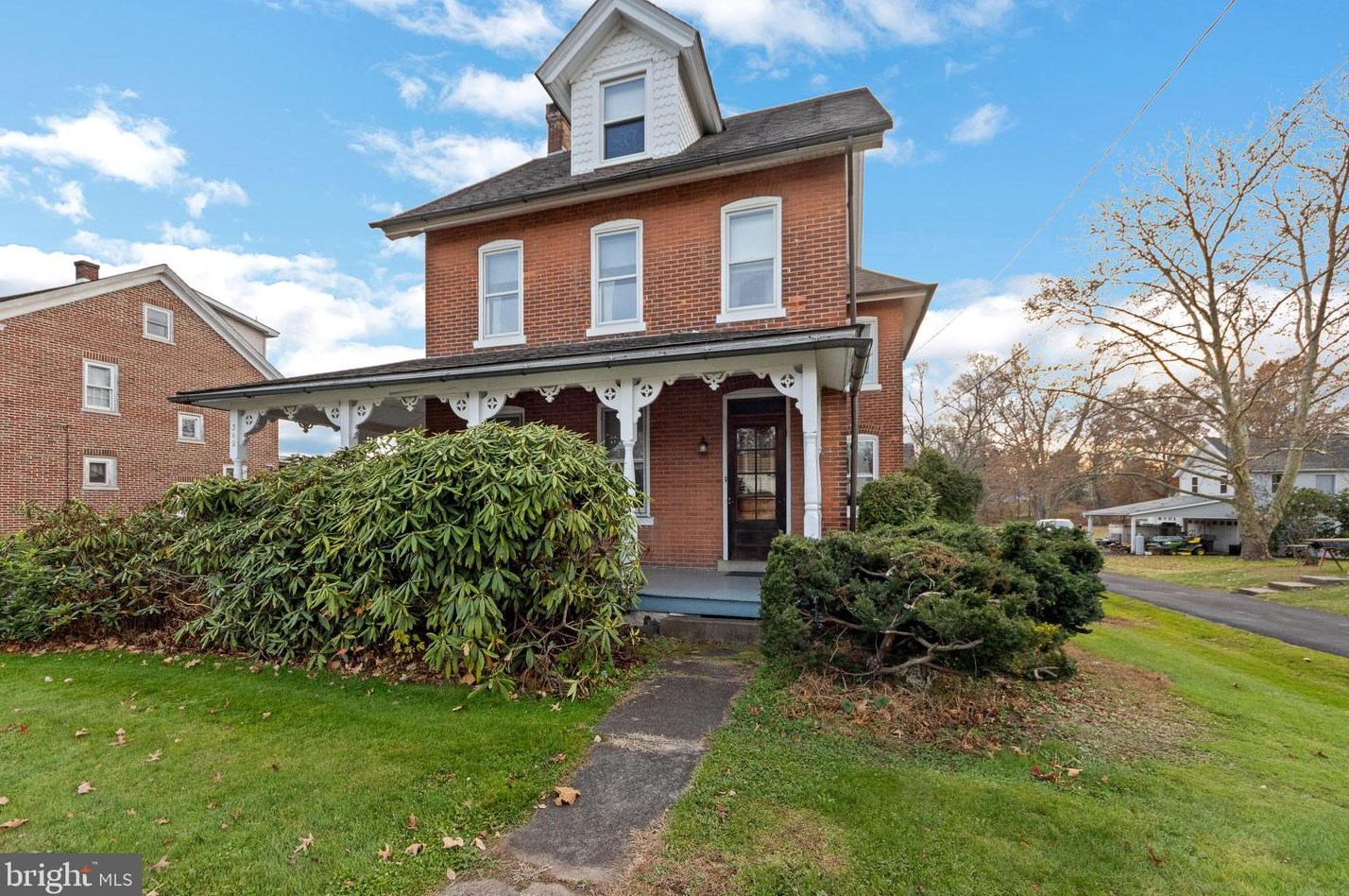 342 Walnut St, Perkasie, PA 18944-1826