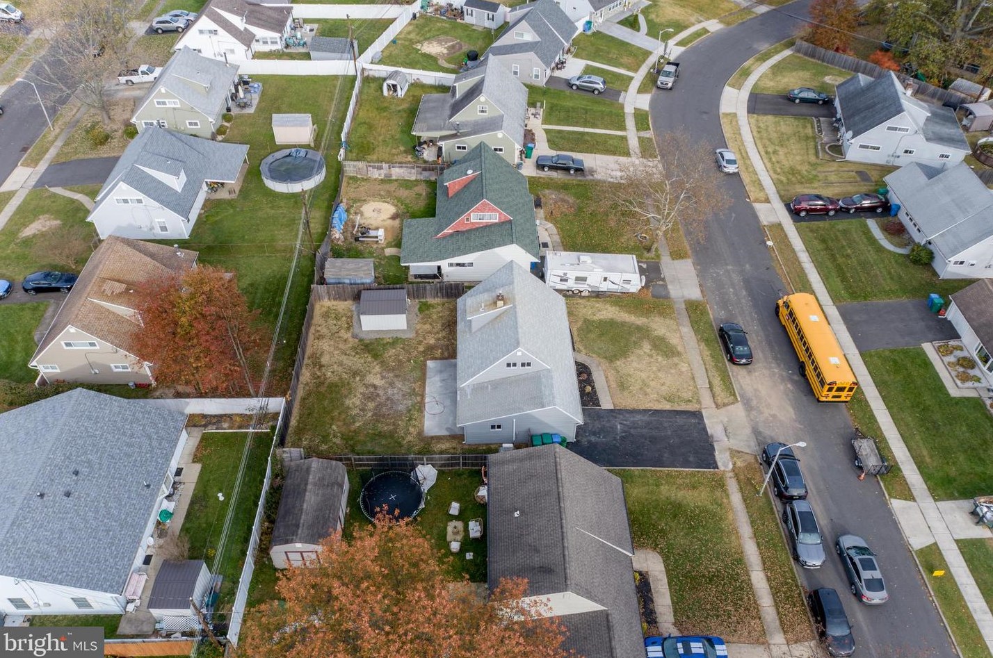 49 Island Rd, Levittown PA  19057-2319 exterior